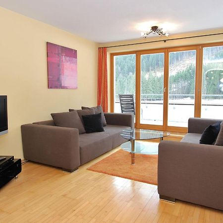 Large Chalet Apartment In Saalbach Hinterglemm Eksteriør bilde