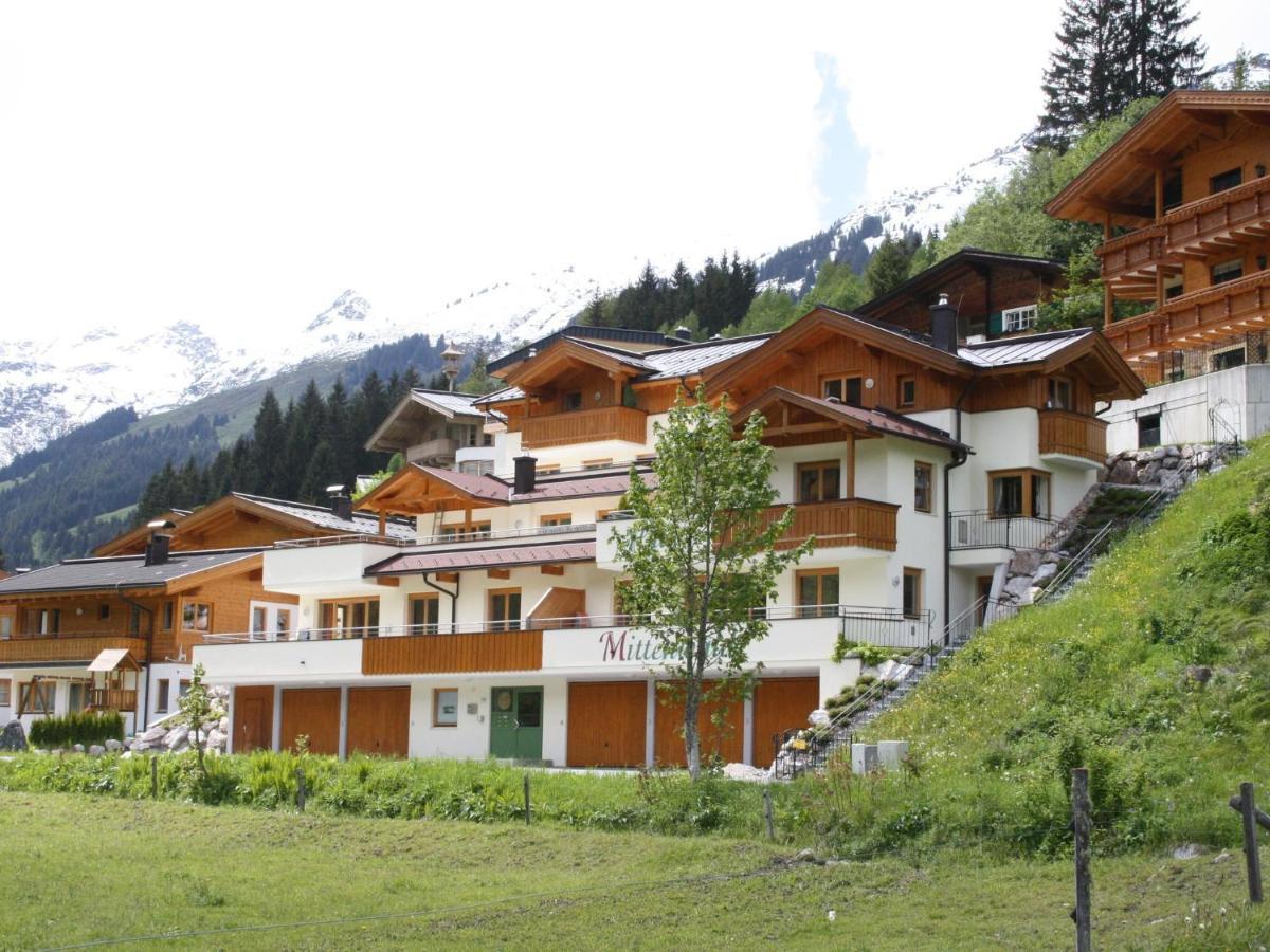 Large Chalet Apartment In Saalbach Hinterglemm Eksteriør bilde