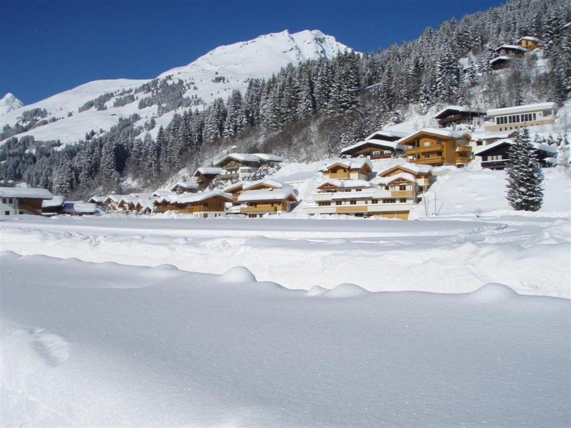 Large Chalet Apartment In Saalbach Hinterglemm Eksteriør bilde